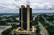 Copom mantém taxa de juros brasileira em 13,75%