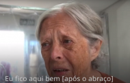 VIDEO EMOCIONANTE: Com cortina especial, idosos abraçam parentes após meses isolados pela COVID19