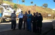 Funcionários da limpeza urbana foram homenageados por religiosos em Prados