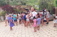 Doação de brinquedos levou alegria a 500 crianças em Prados