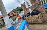 Revitalizada, Bica d’Água foi alvo de descarte errado de lixo doméstico na Quebra Castanha