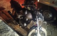 Acidente envolvendo duas motos deixa 3 feridos na noite de domingo