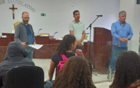 Alunos da E.E. Viviano Caldas visitaram a Câmara Municipal