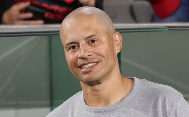 Craque em campo, ex-jogador Alex é anunciado como novo técnico do Athletic