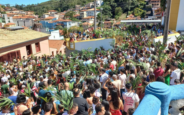 VÍDEO: imagens aéreas destacam a fé e a beleza da celebração em Prados
