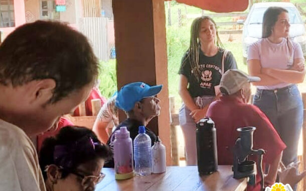 Vivência com o queijo matuto transforma aprendizado em experiência real para alunos da APAE de Prados