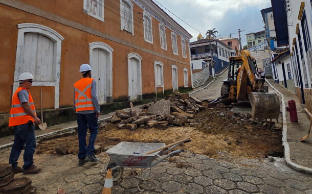 Obras de revitalização começam no centro de Prados e exigem atenção no trânsito 