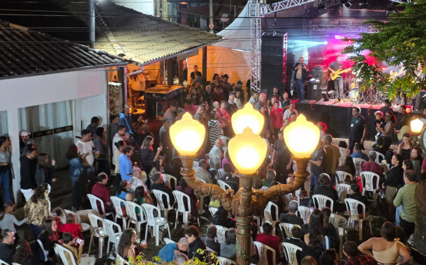 BICHINHO: comunidade e autoridades celebram inauguração do asfalto