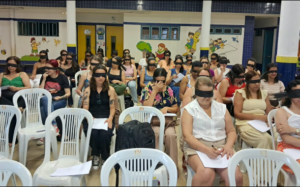 Capacitação na Creche Gabi reúne profissionais da educação infantil de Prados para refletir sobre o brincar
