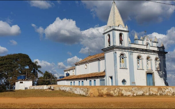 Paróquia de Prados divulga horários de missas e programação religiosa para o fim de semana