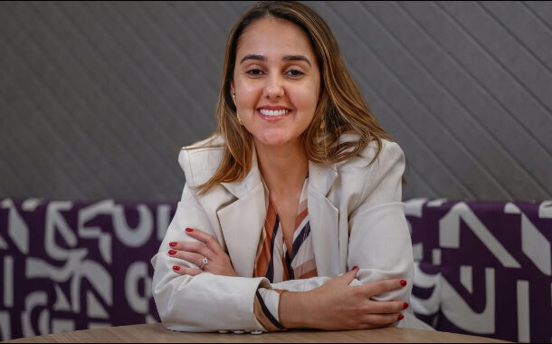 Aos 35 anos, pradense se destaca como orientadora na área de tecnologia