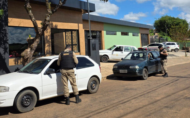 Polícia Militar inicia ações do Maio Amarelo com blitz educativas em Prados e região