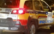 PMMG prende foragido da Justiça em Prados após rastreamento no bairro Coqueiro 