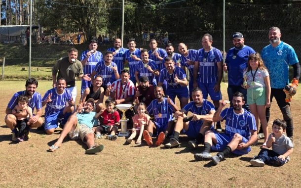 Cruzeirinho é campeão do 14º Torneio Society do Bar do Plínio