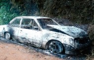 Por ciúmes, homem põe fogo no carro da esposa