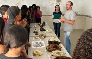 Alunos da Escola Dr. Viviano Caldas participam de aula especial sobre fauna local e geologia de Prados