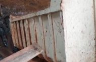 Ponte na zona rural desaba com caminhão carregado