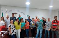 Trabalhadores municipais sindicalizados comemoram mais uma vitória em Prados